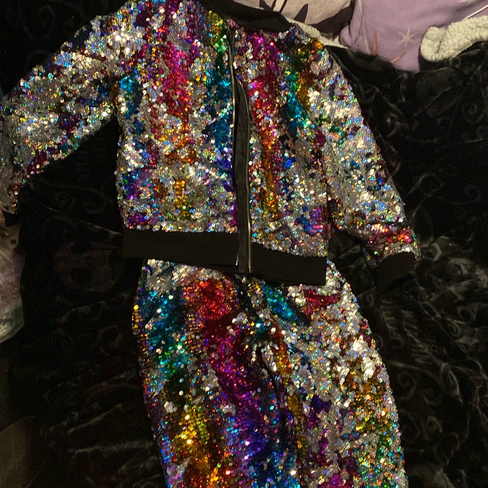 Jojo’s closet top and bottom set